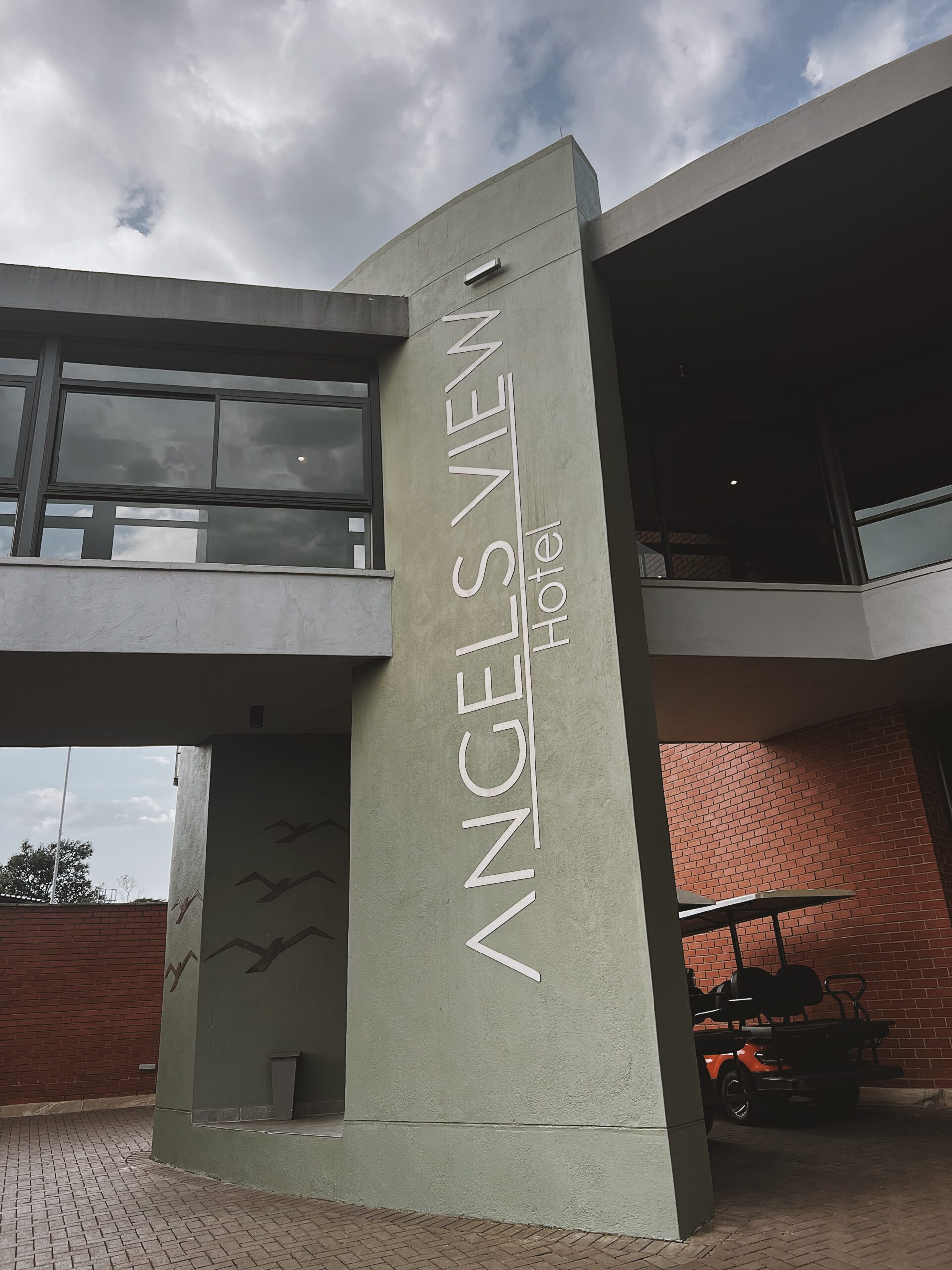 Front Hotel View of Angel's View Hotel