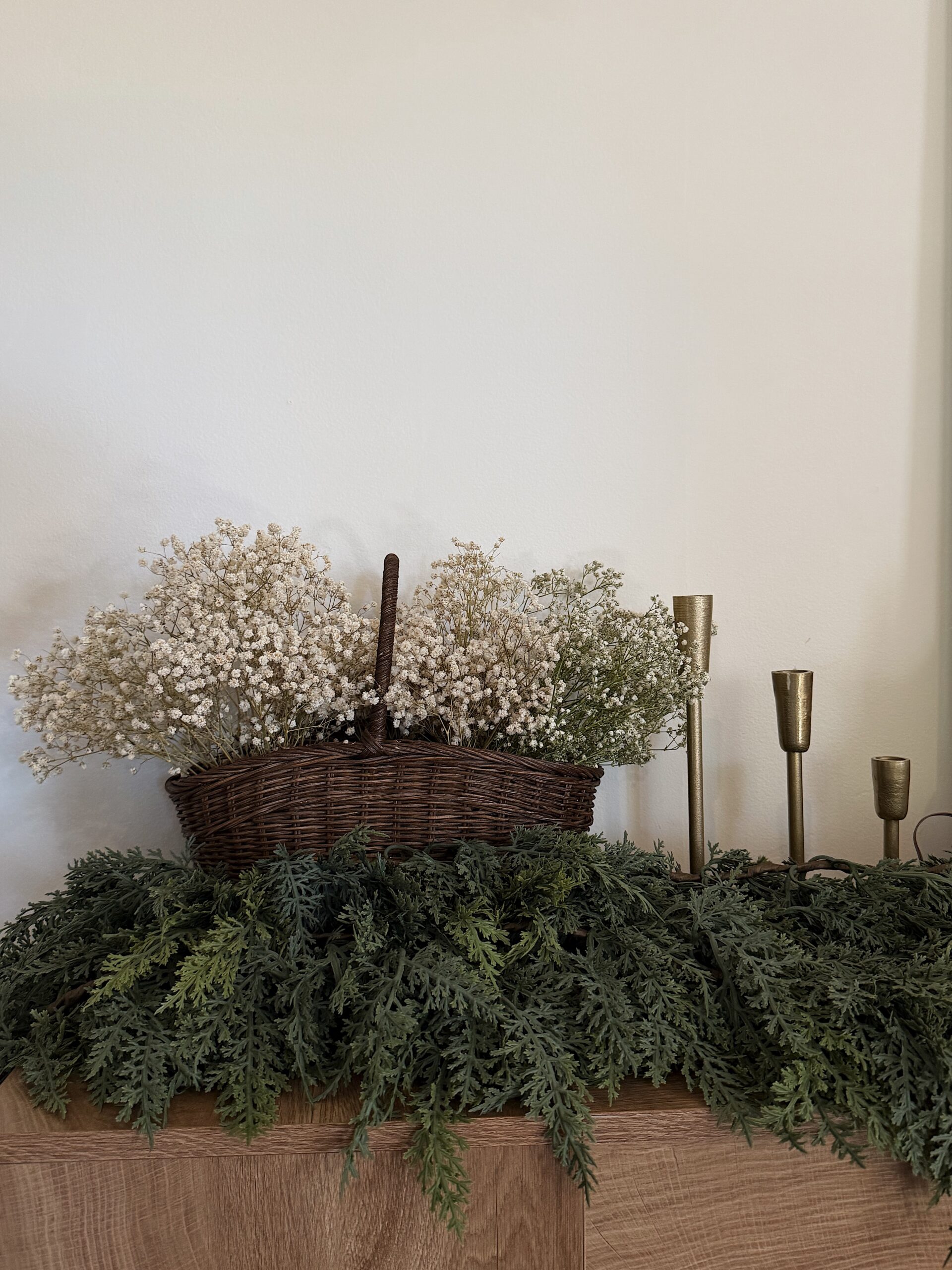 Christmas decor in the living room